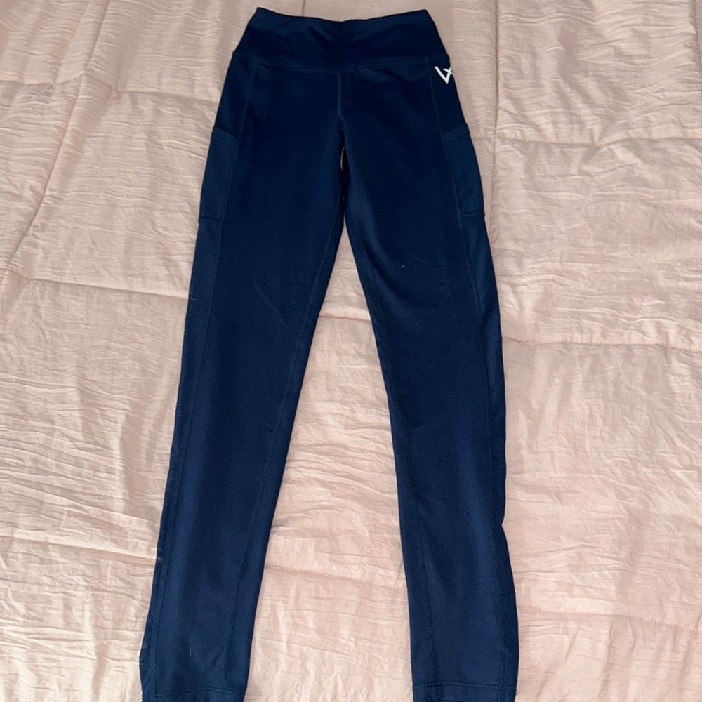 VANQUISH navy leggings
